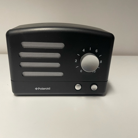 Polaroid Retro Bluetooth Speaker - Picture 5 of 5